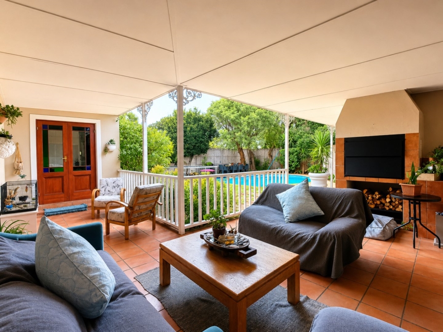 4 Bedroom Property for Sale in Parklands Western Cape